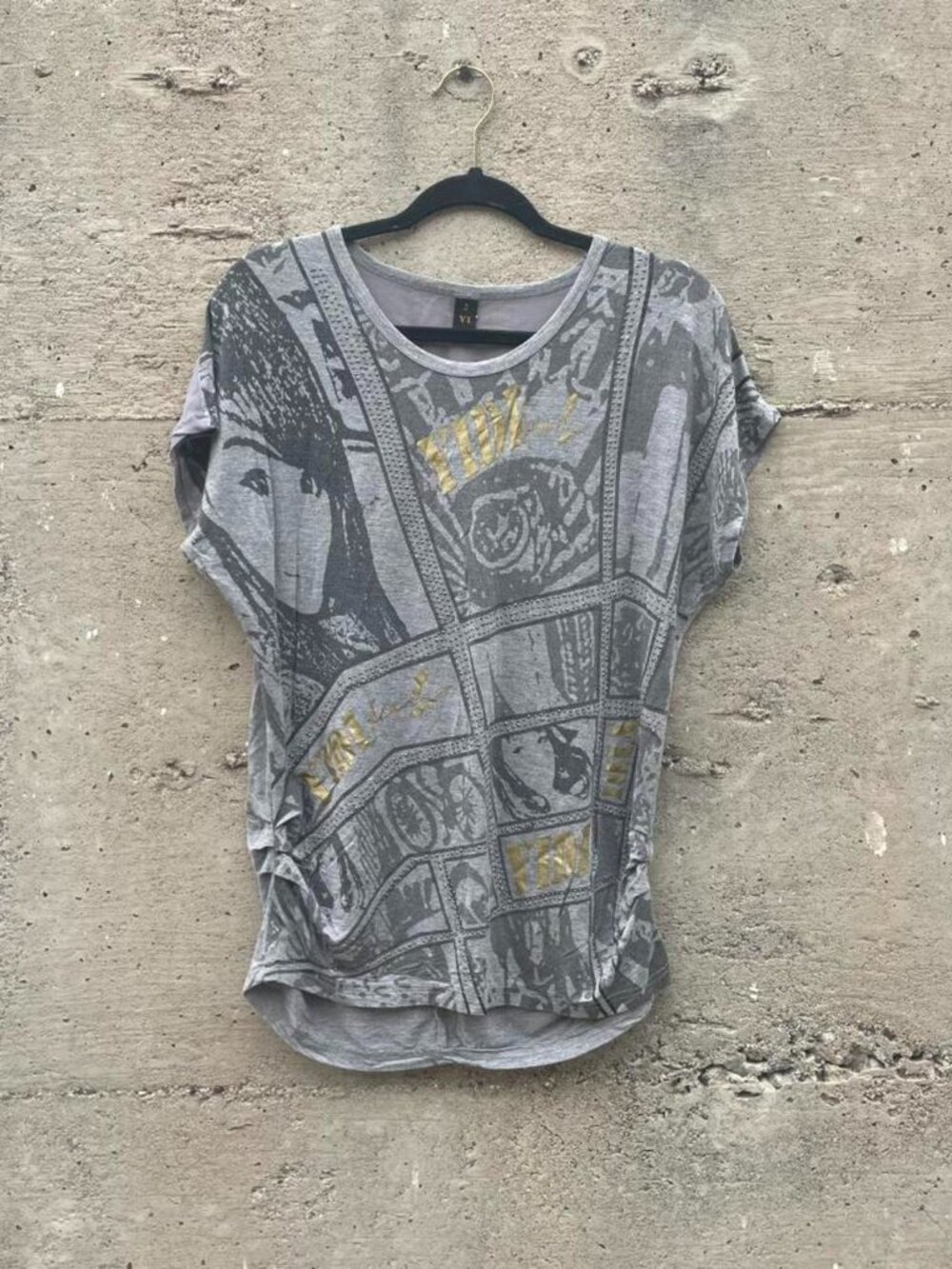 abstract graphic y2k sleazy top